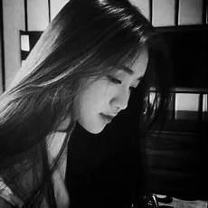 伤感女头像背影侧脸
